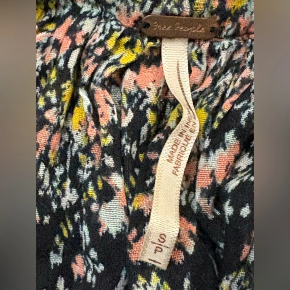 Free People 100 Degree floral print flowy tunic dress in black. Size Small